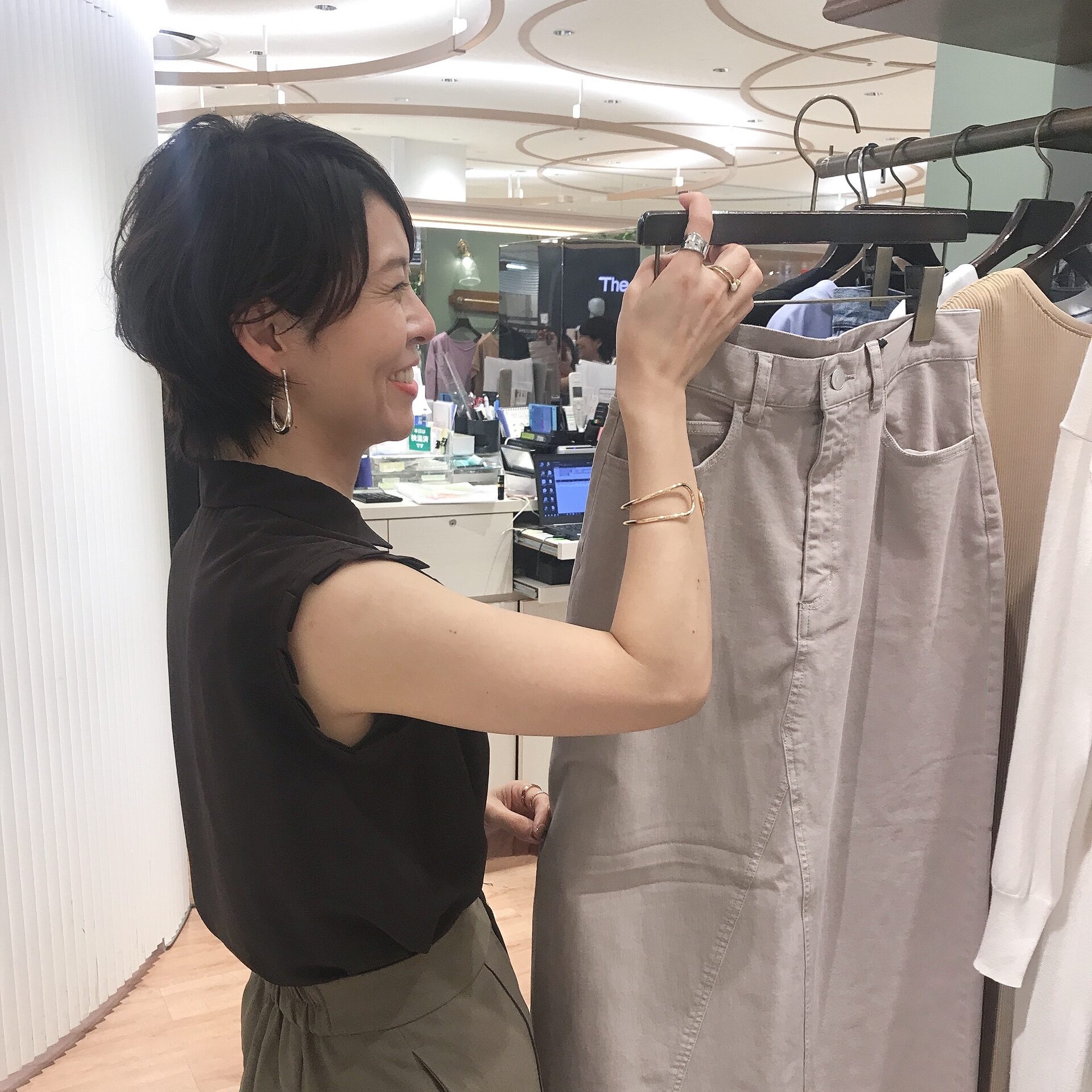 ショッピング同行中 イメコンの先生 横田朋子